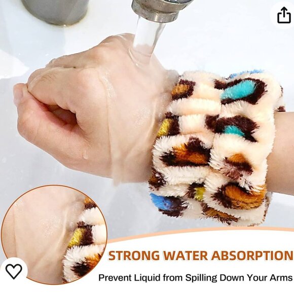Face Washing Wrist Bands Fun Cheetah Print 8 PCS (4 pairs) (SKU: 28MI) - Picture 5 of 8